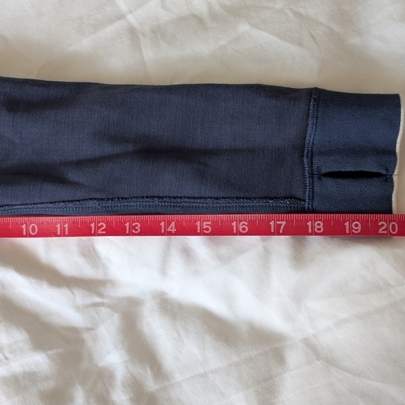 Tracksmith Merino Emil Shawl - Picture 11 of 11